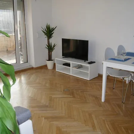 Smolna By Apartment